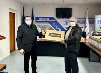 (RO) 20 de laptopuri – oferite responsabililor tehnici de către ASD pentru digitalizarea activității