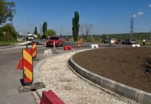 Progres de circa 60% la amenajarea sensului giratoriu din raionul Anenii Noi