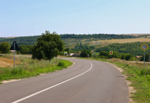 Peste 7 km de drum regional finalizați în raionul Căușeni