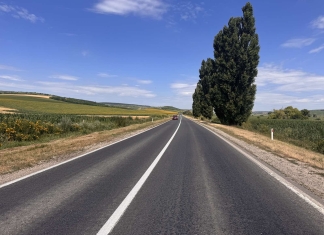 Au fost finalizate lucrările de întreținere periodică pe drumul R3, între Hîncești și Bozieni